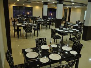 Chandra Royal Inn Велангани Екстериор снимка